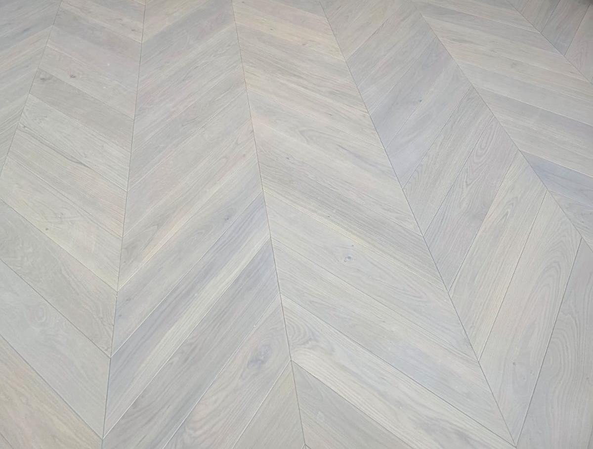 Укладка каменного ламината SPC Aberhof Chevron 2016