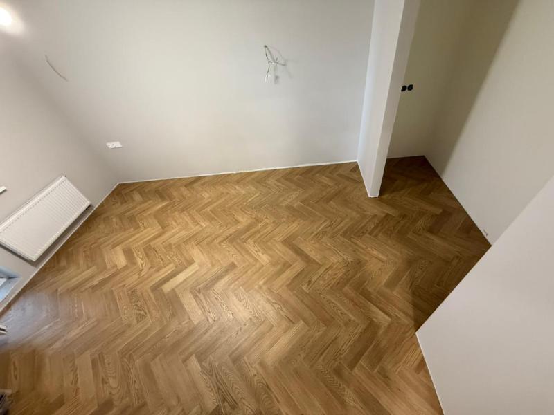 Укладка кварцевого паркета Штучный паркет Дуб Карельский