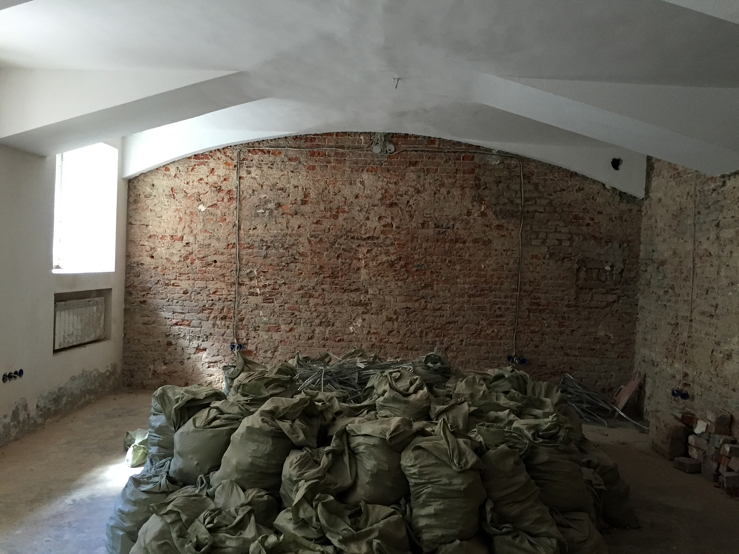 Демонтаж напольных покрытий