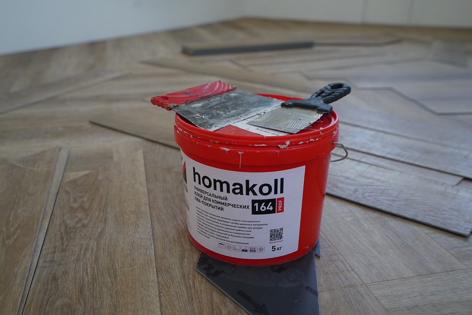 Укладка кварцвинила, SPC, LVT, ПВХ плитки и Кварц Паркета