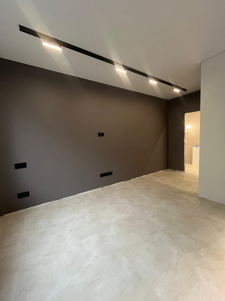 Клеевая плитка Vinilam на стены и пол