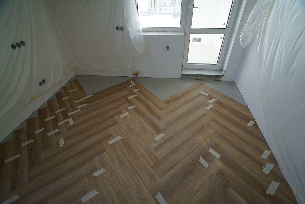 Клеевая плитка Vinilam PARQUET ёлка